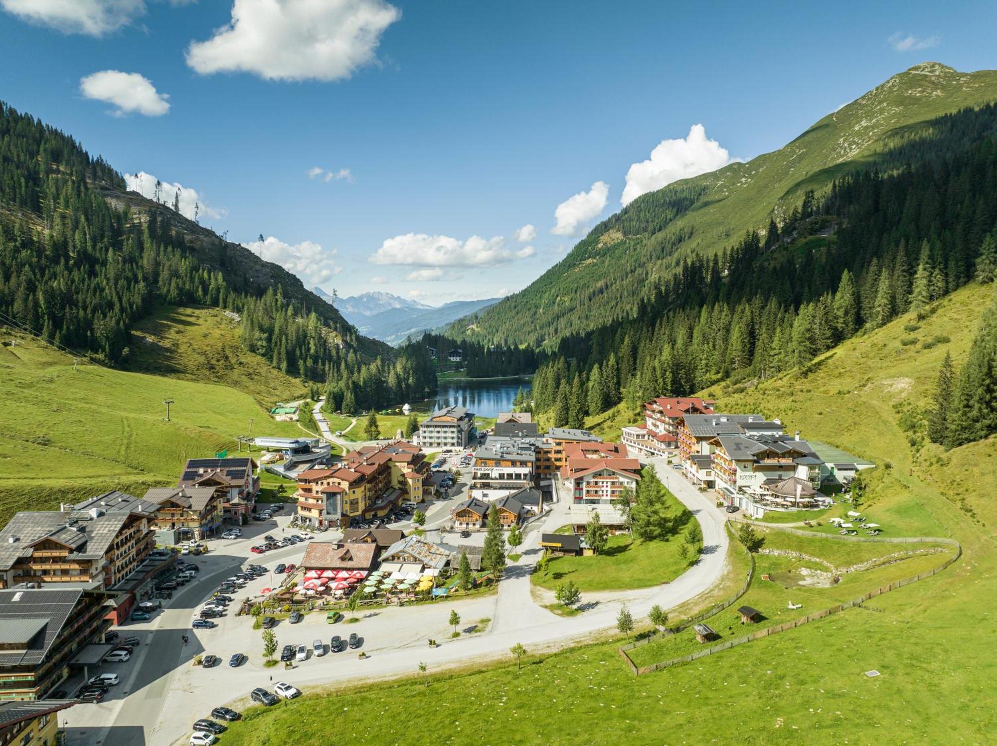 Firstpeak Zauchensee Exterior photo